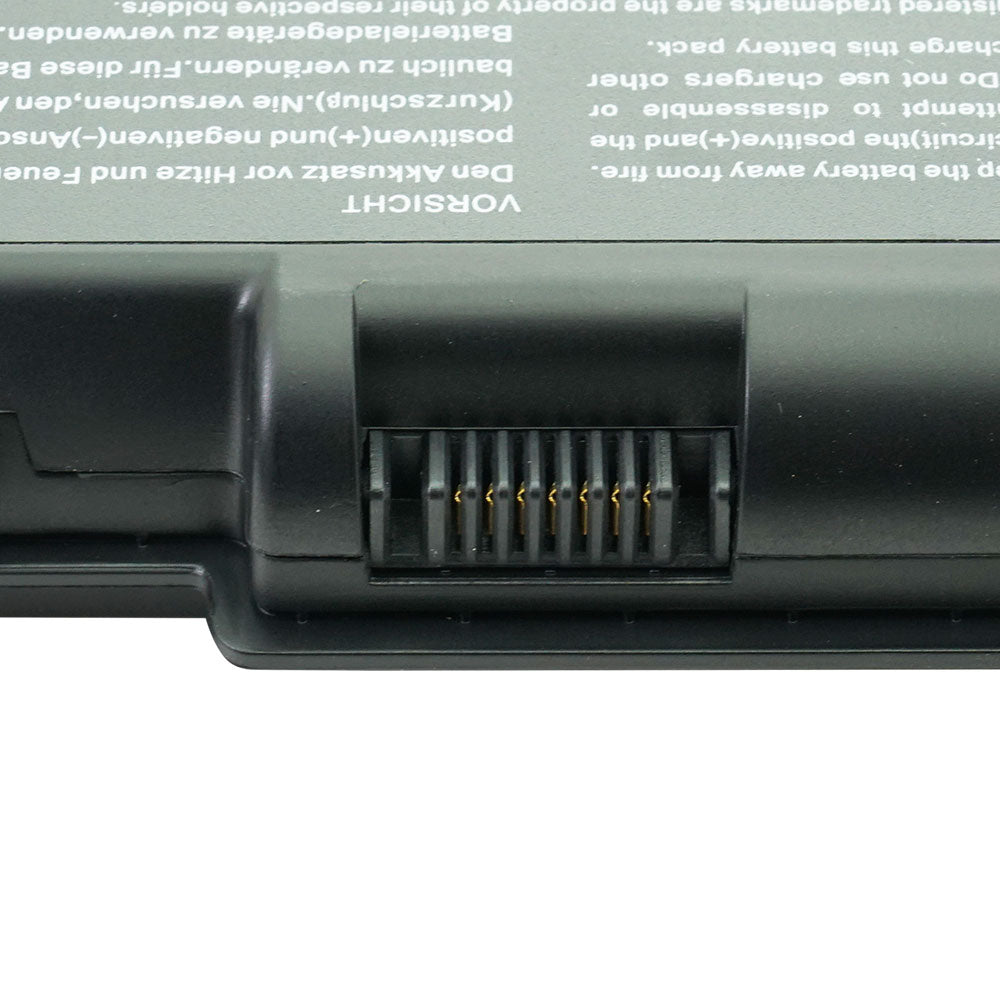 Close-up of AS07A41 6600mAh 73Wh compatible laptop battery connector for Acer Aspire 5740 5542G 4730Z 4310 5738